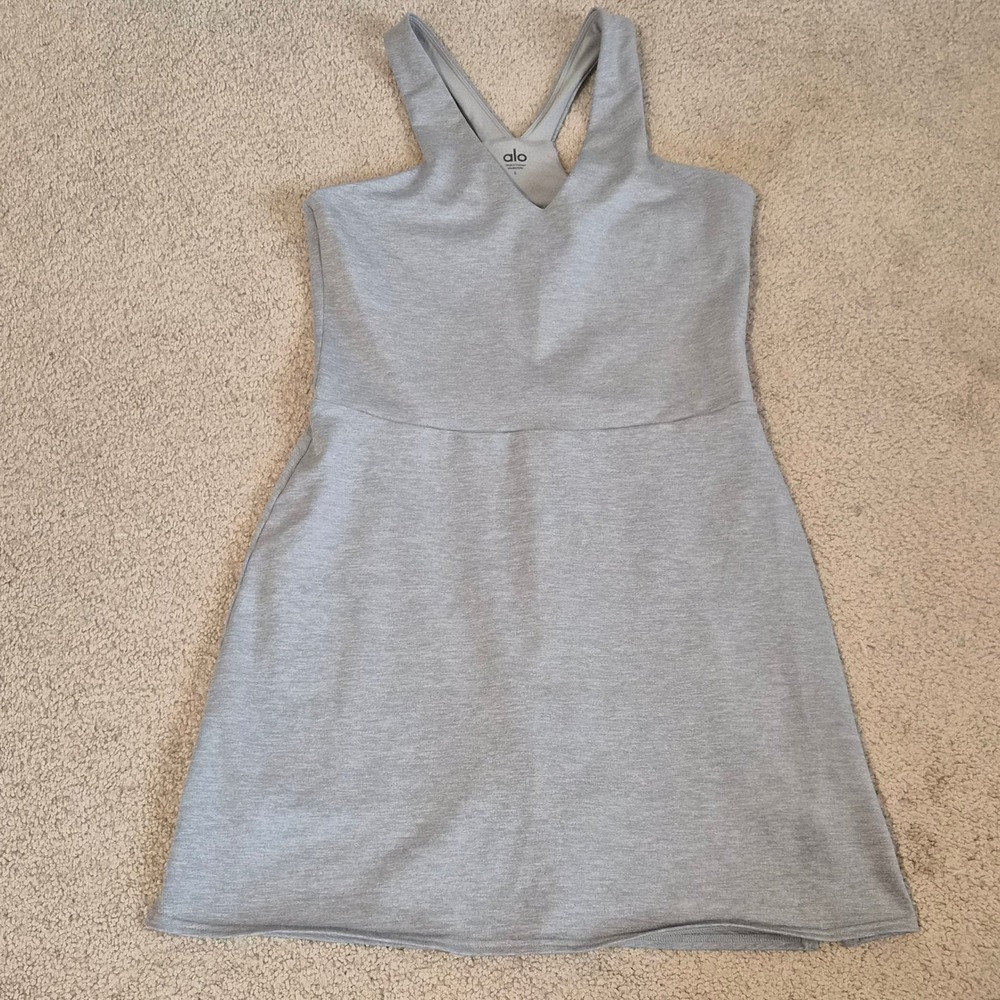 Alo Yoga Alosoft Courtside Tenniscore Dress Skort Grey V-Neck Activewear Large